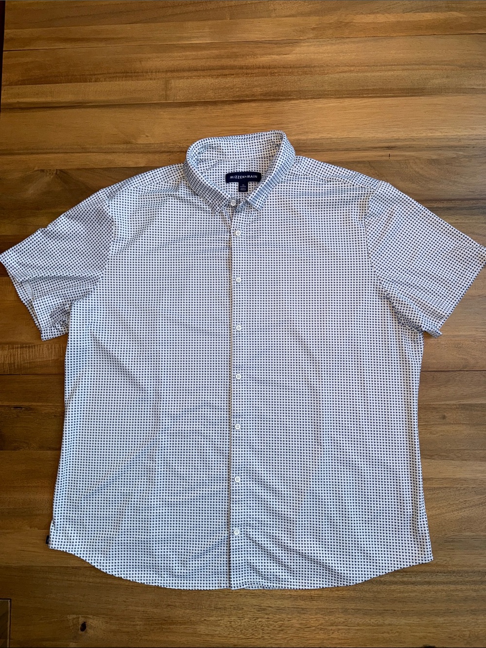 Mizzen + Main Button-Down Short Sleeve Shirt - Navy Dot on White